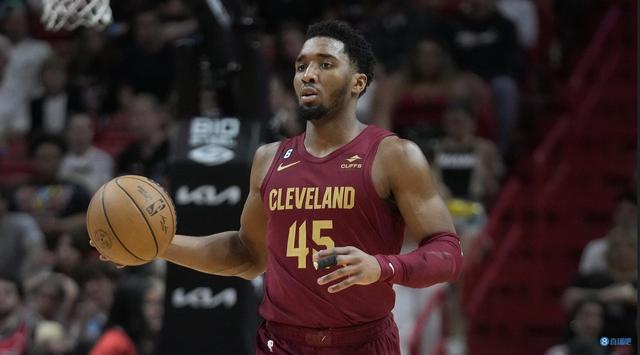 Skip：弗拉格成最年轻40+先生 对不起勒布朗 纪录就是用来打破的（Skip：弗拉格刷新最年轻40分纪录，对不起勒布朗，纪录总会被改写）