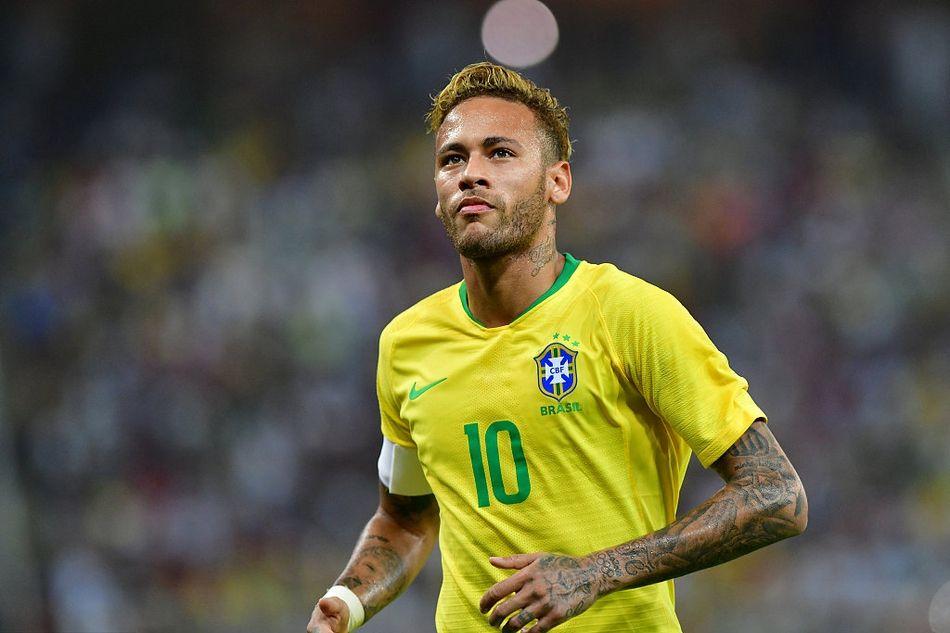 什么情况？西海岸男女足分别被处以转会禁令，但FIFA网站又说只适用于女足（西海岸转会禁令现矛盾：男女足皆被罚，FIFA官网却称仅女足适用）