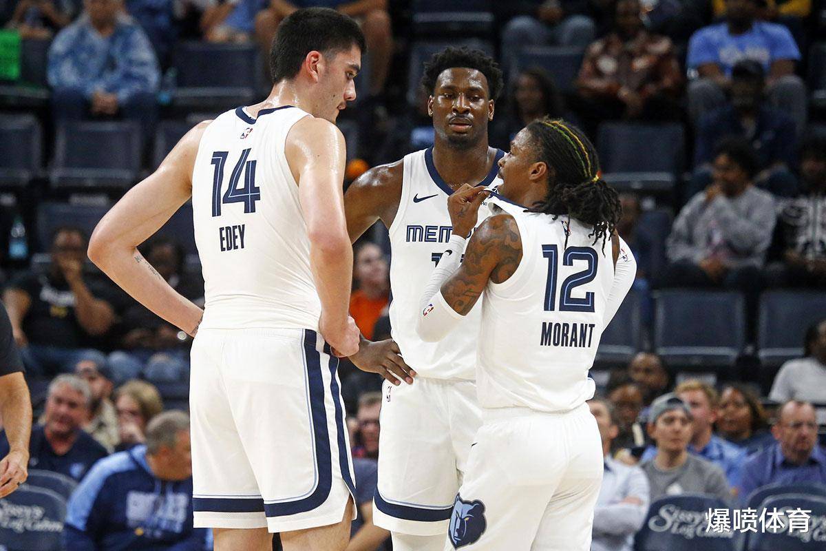 足球国足再次加练射门，教练组严要求（国足射门训练再加码，教练组要求更严）