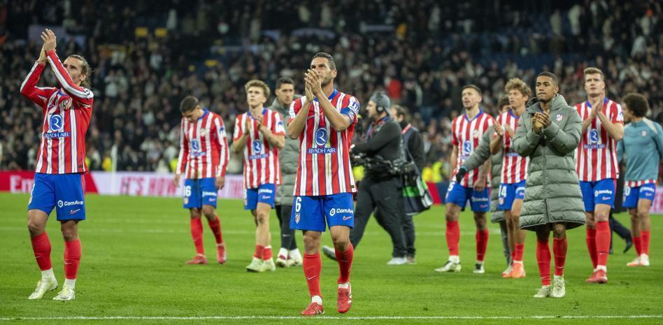 独领风骚，目前欧冠前8球队英超占4席，其余四大联赛各出1队（欧冠八强英超四席领跑，其余四大联赛各仅一队在列）