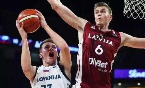 皇马各项赛事近19次对阵塞尔塔16胜3平，近11场保持全胜（皇马对塞尔塔近19场16胜3平，已收获11连胜）