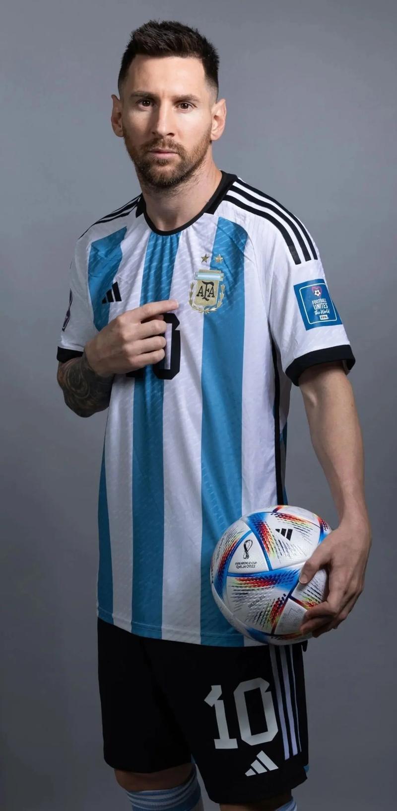 马赛主席：若马赛入围下季欧冠，曼联对青木的分成将降至35%（马赛主席称：若球队晋级下季欧冠，曼联在青木的分成将降至35%）