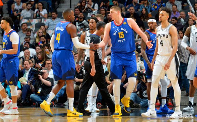 每体：拉菲尼亚今日参加了巴萨部分合练，佩德里仍缺席（每体：拉菲尼亚今日部分随队合练，佩德里继续缺席）