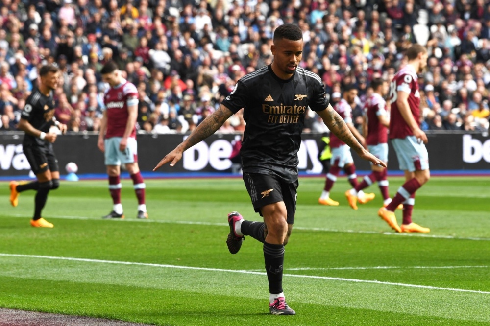 儒尼尼奥96／97赛季降级仍获英超最佳球员（96／97球队降级，儒尼尼奥却荣膺英超年度最佳）