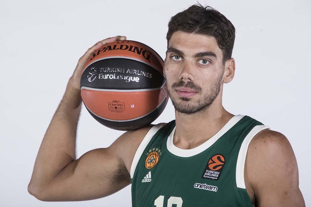 CBA赛场技术统计：广东队三分命中率领先（CBA数据盘点：广东队三分球命中率居首）