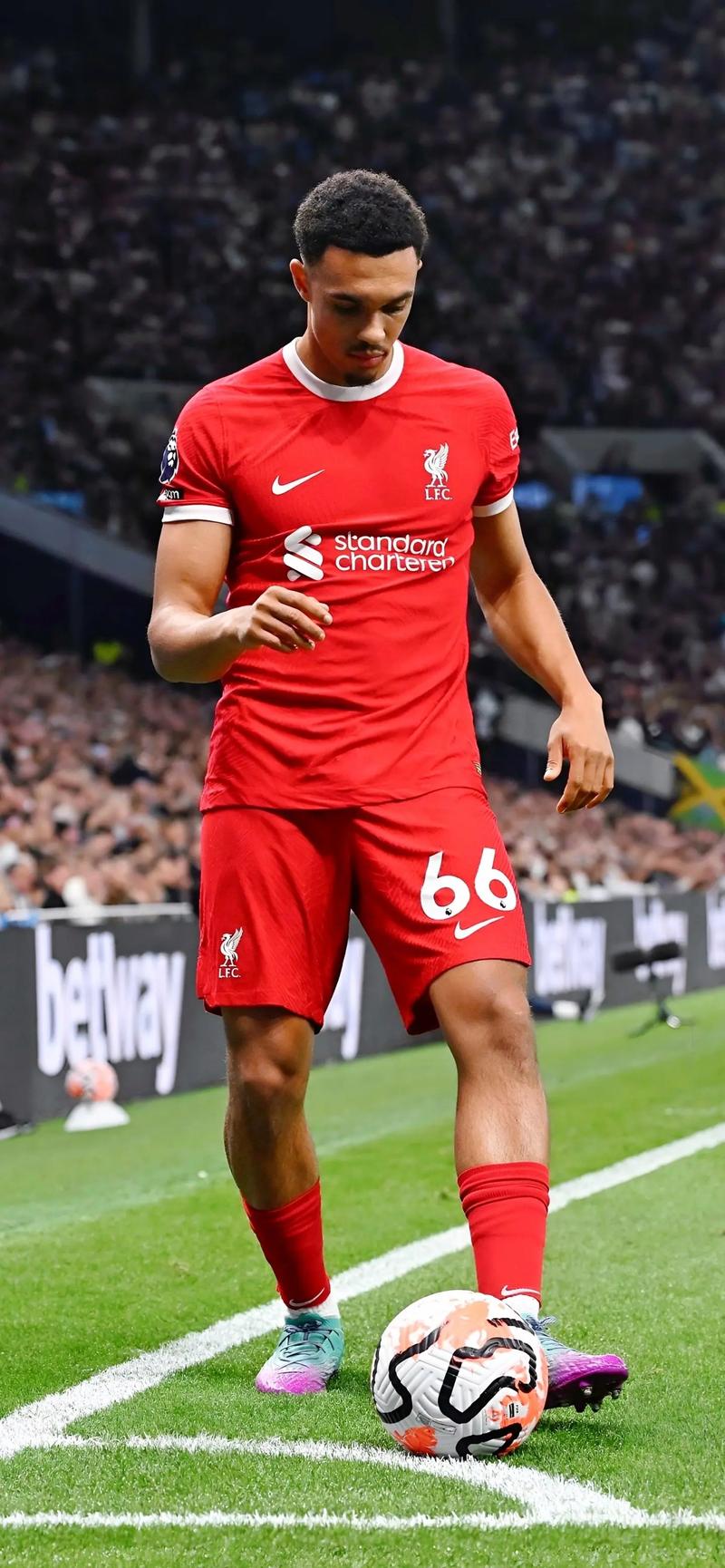 足球国脚留洋再迎利好，与多队进入谈判阶段（国脚留洋再传利好，已与多家球队展开谈判）