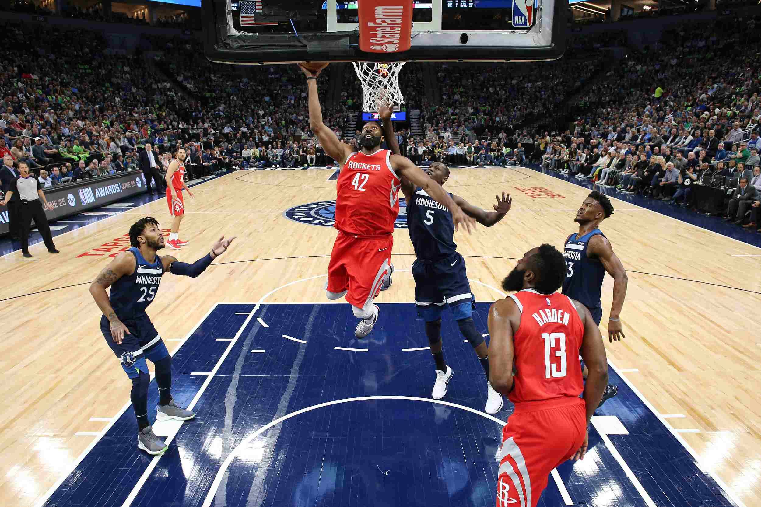 维尔茨加盟利物浦后表现低迷，仅1次进球被判乌龙，未能兑现预期。（维尔茨转会利物浦后状态低迷：唯一进球判为乌龙，表现未达预期）