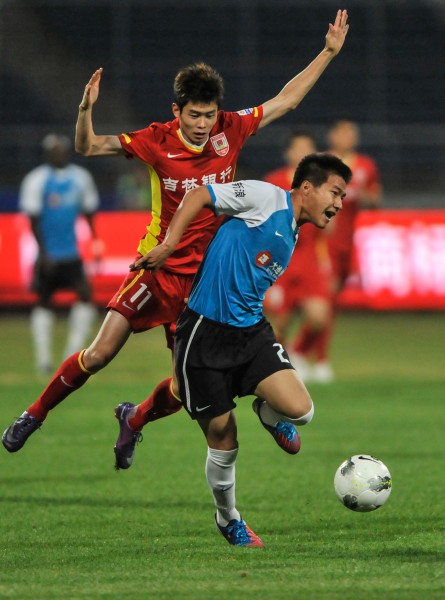 官方：胡拜尔库迪西亚主帅米切尔下课（官宣：胡拜尔库迪西亚主帅米切尔被解职）