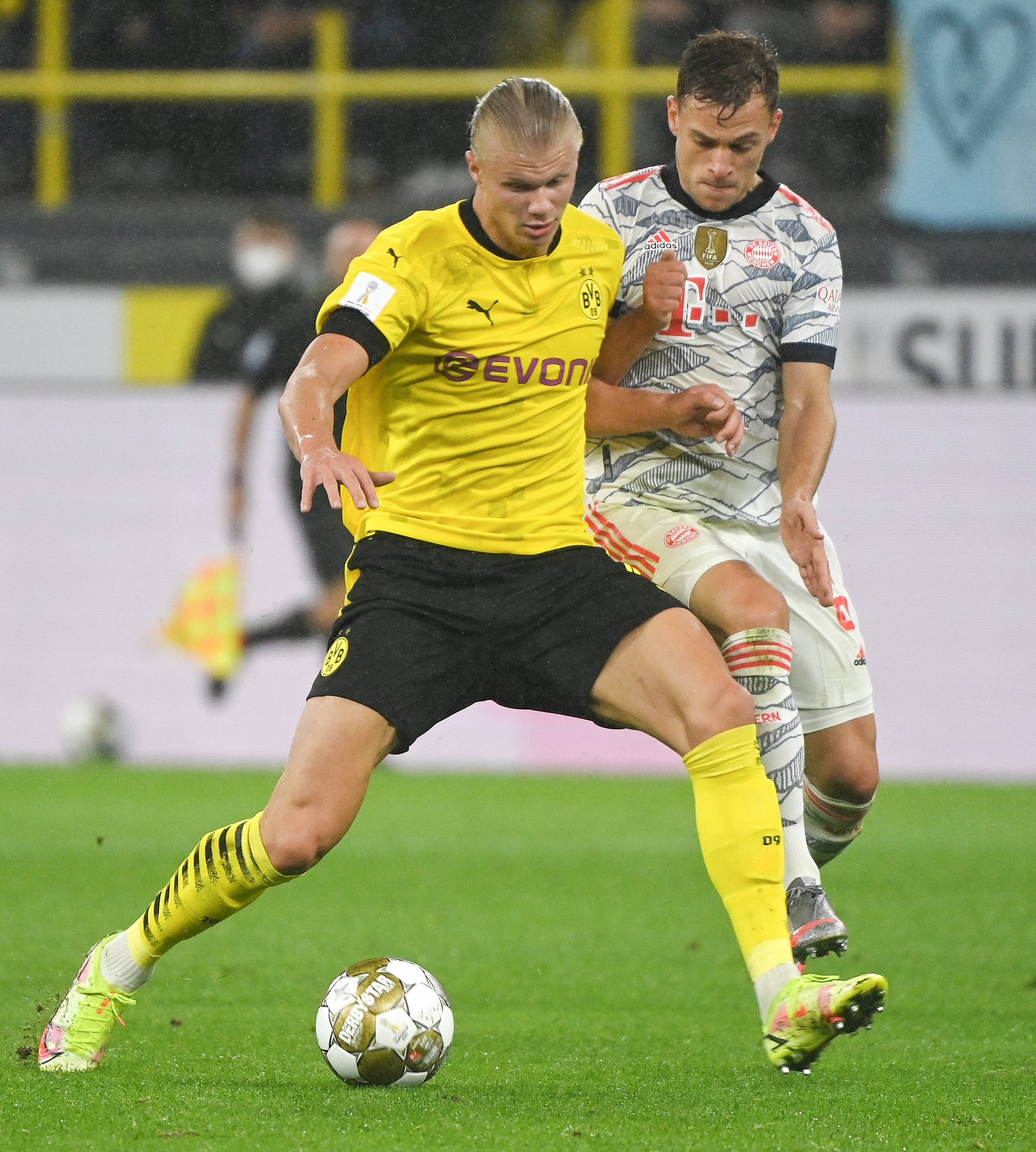 巴拉克：拜仁希望和于帕续约，但他想要加薪需用表现说话（巴拉克：拜仁愿与于帕续约，涨薪得用表现证明）