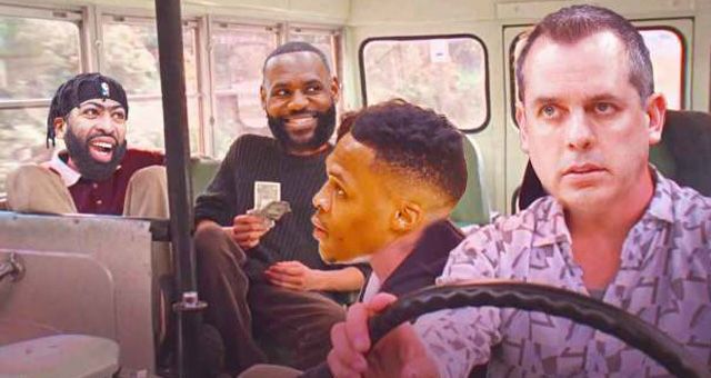 双塔连线！沈梓捷突破吸引克里斯扑防妙传邹雨宸暴扣（双塔联动：沈梓捷突破牵制克里斯，妙传邹雨宸强势暴扣）