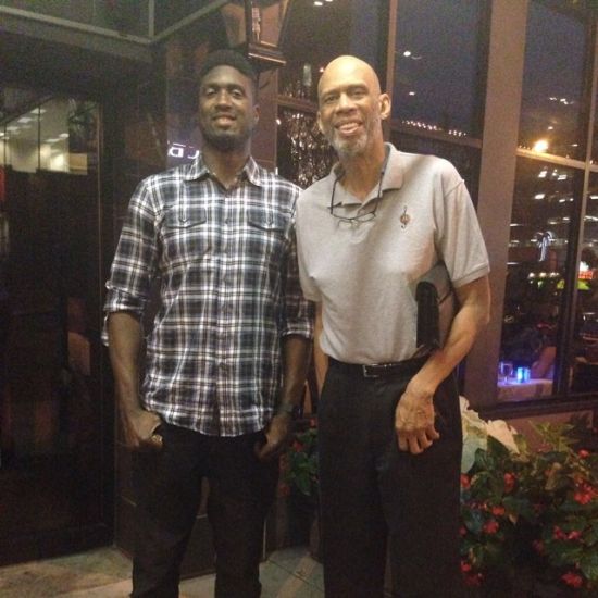 意甲战报：内雷斯双响，斯卡马卡破门，那不勒斯3-1亚特兰大（意甲速递：内雷斯梅开二度，斯卡马卡建功，那不勒斯3-1力克亚特兰大）