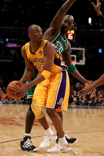 韩K联战报：弗里德约森、崔庆绿破门，光州2-0轻取蔚山（韩职联简报：弗里德约森、崔庆绿建功，光州2-0完胜蔚山）