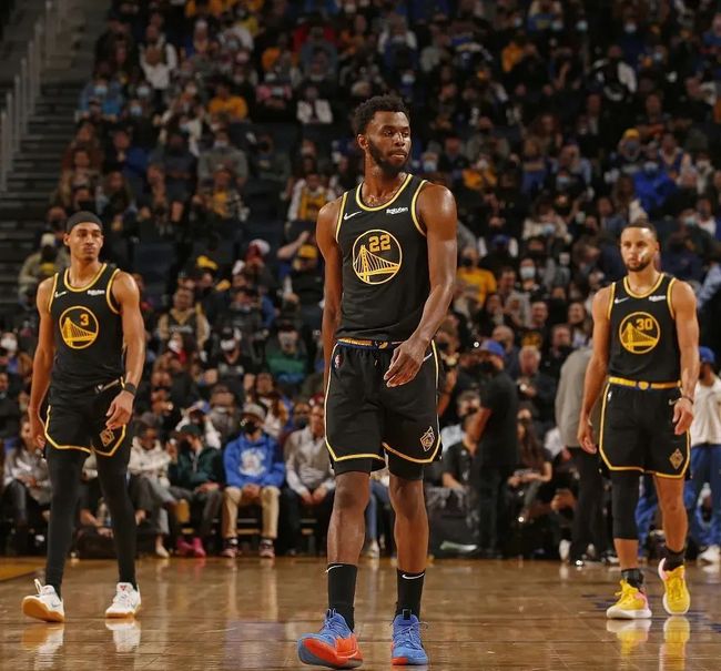 斯基拉：比萨想租借国米的卡尔博尼和罗马的皮西利（斯基拉：比萨有意从国米与罗马租来卡尔博尼、皮西利）