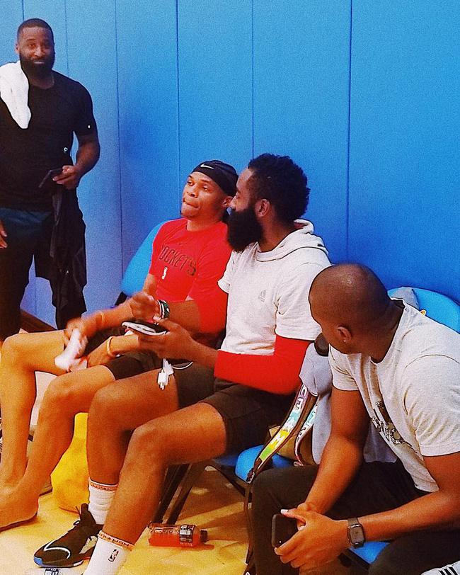 比利亚雷亚尔vs马略卡：帕尔特伊、尼古拉-佩佩首发，巴勃罗-托雷、巴勃罗-马菲奥出战（比利亚雷亚尔迎战马略卡：帕尔特伊、尼古拉-佩佩先发，巴勃罗-托雷与巴勃罗-马菲奥登场）