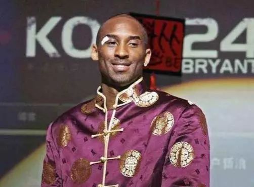 狂轰45+14+10！东契奇天神下凡，老詹梦回巅峰，我认清4个事实（一战45+14+10！东契奇神迹降临，詹姆斯梦回巅峰，我认清四个事实）